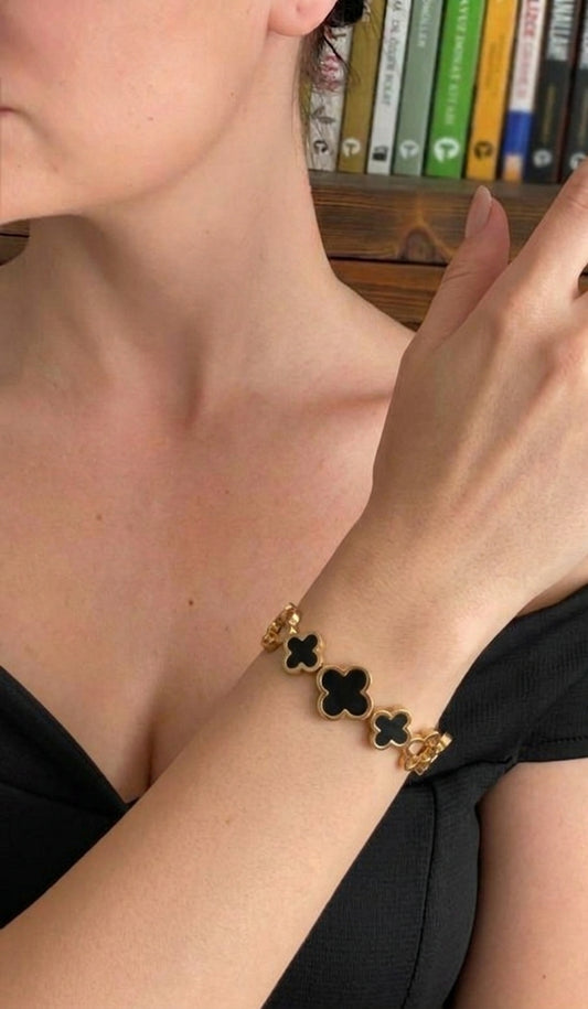 Alora Black Clover Statement hand cuff