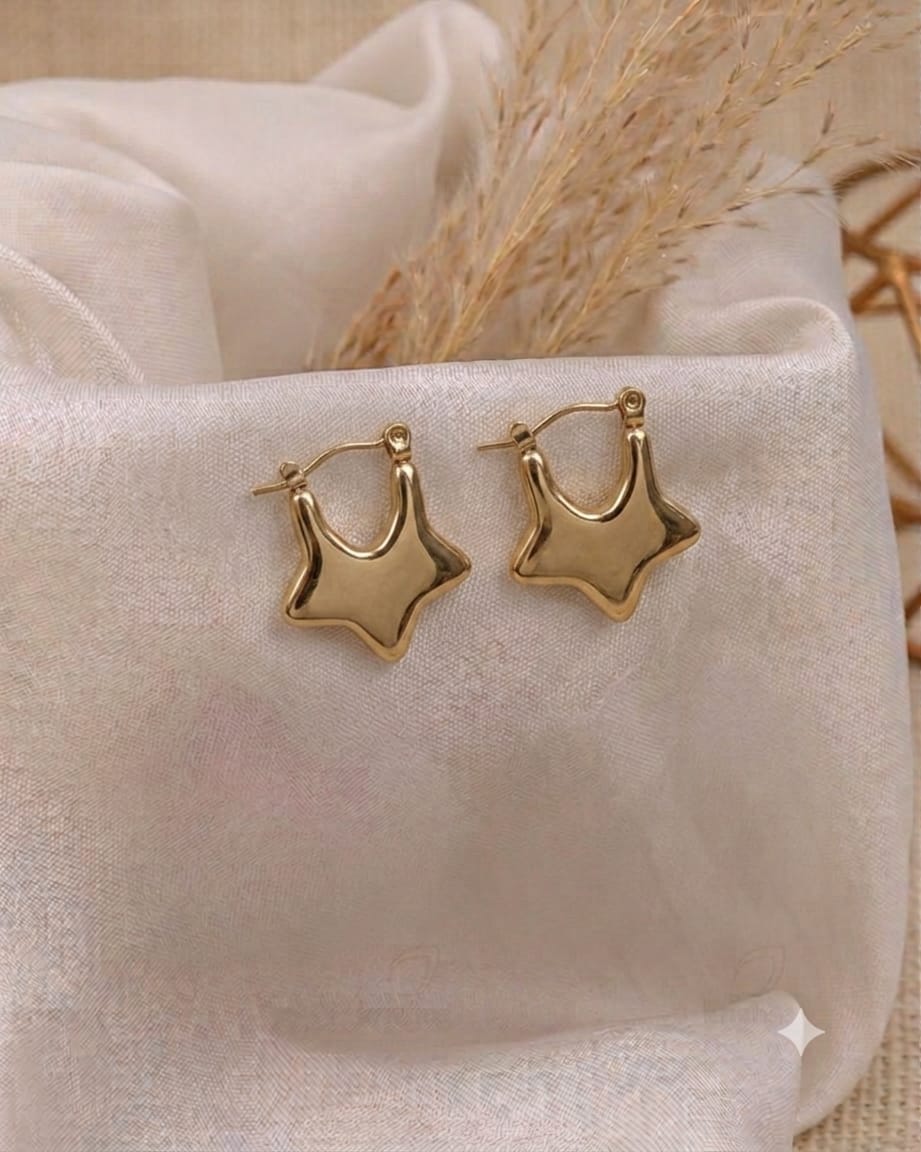 Retro Liquid Gold Star Hoops