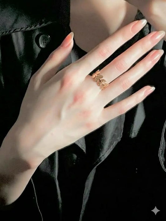 Delicate Gold Cut-Out Leaf Ring